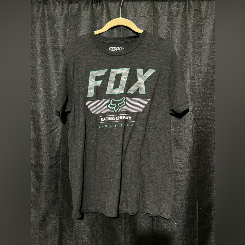 Men’s fox tee
